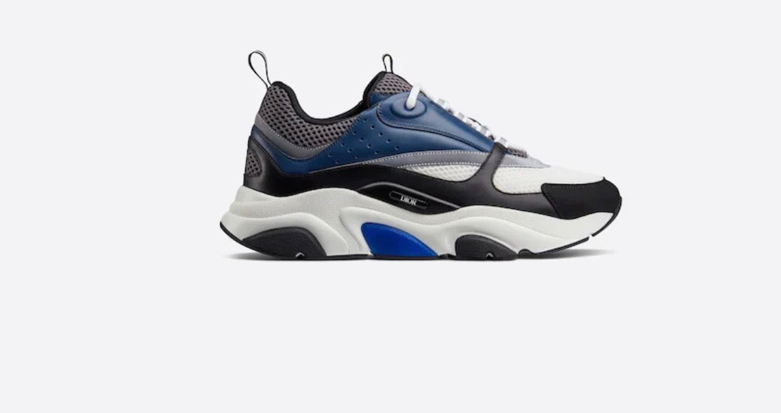 Sneakers B22