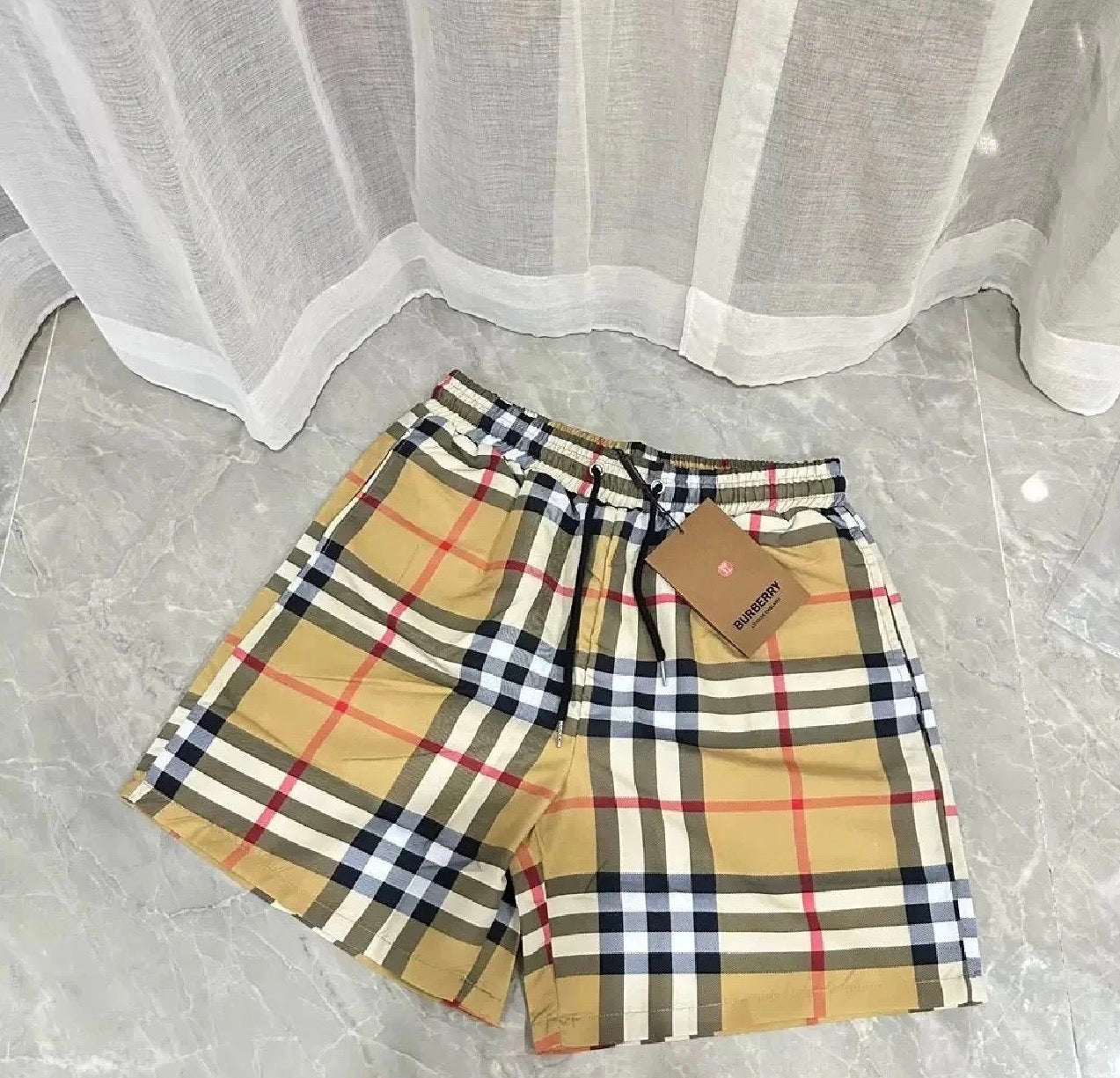 Short Burberry